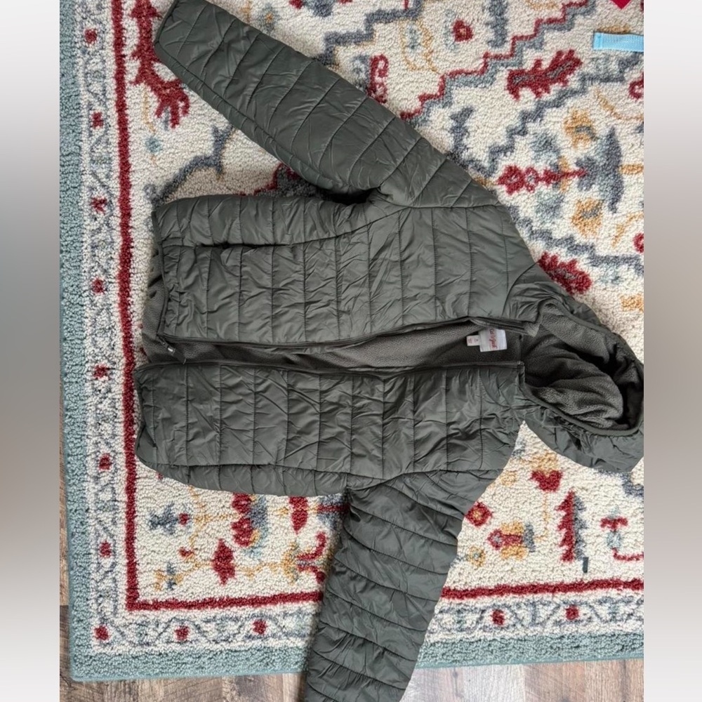 Puffer Jacket - Picture 1 of 4